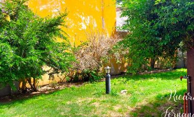 HERMOSA CASA FAMILIAR EN DOS PLANTAS