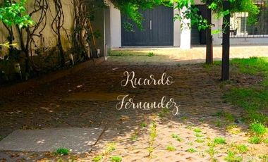 HERMOSA CASA FAMILIAR EN DOS PLANTAS