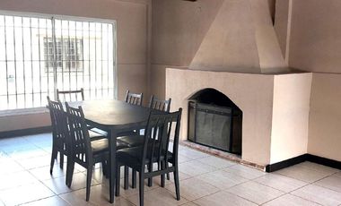 HERMOSA CASA FAMILIAR EN DOS PLANTAS