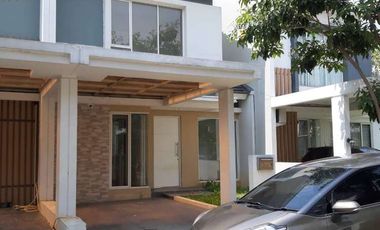 Di Kontrakan Rumah Full Purnish 2 Lantai di Grandtaruma Karawang Barat