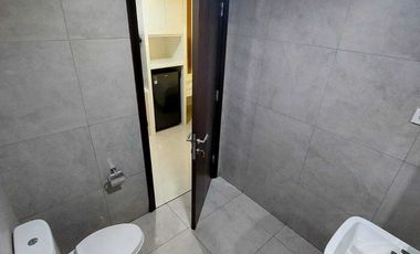 Dijual/Disewa CEPAT Apartemen Pollux Chastone Cikarang