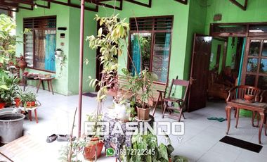 Rumah Ponorogo Tambakbayan Utara Alun Alun