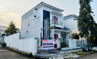 Rumah Modern 2 Lantai di Pusat Kota Cianjur
