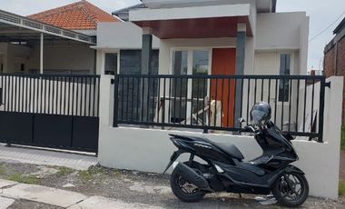 RUMAH GRESS SIAP HUNI MASANGAN KULON SIDOARJO