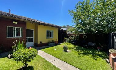 Hermosa casa en Barrio Santa Ana