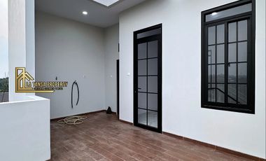 Rumah mewah harga murah  di jakarta selatan dekat pintu tol cilandak