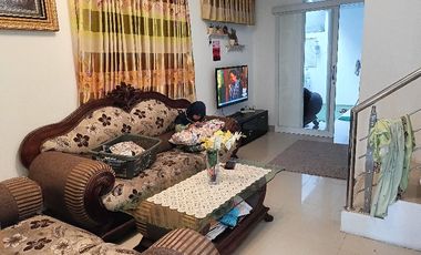 Dijual rumah 2 lantai di komplek D'green Aqila cimahi