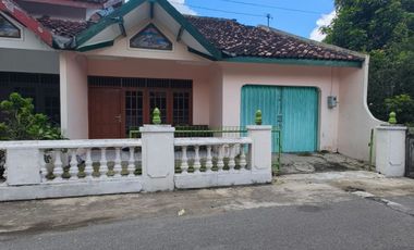 Dijual rumah di Kotagede dekat UTY Kampus 3 Yogya
