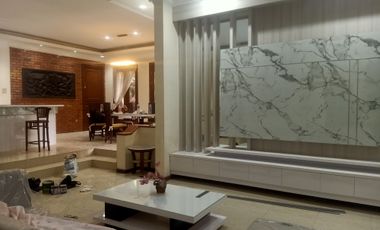 Dijual Rumah Lux  1 lantai   full furnished dengan kolam renang