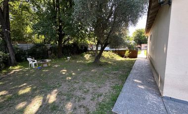 Hermosa casa quinta compuesta por 3 casas en un Lote