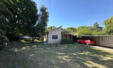 Hermosa casa quinta compuesta por 3 casas en un Lote