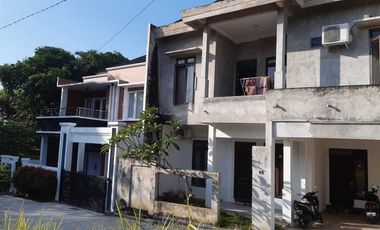 Dijual Rumah di komplek km6
