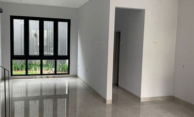 Rumah Murah Di Cibubur Cantik 2lt Hanya 2Km ke TOL CIBUBUR
