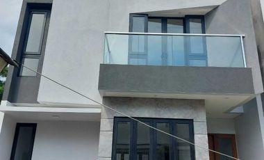 Rumah Murah Di Cibubur Cantik 2lt Hanya 2Km ke TOL CIBUBUR