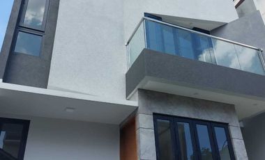 Rumah Murah Di Cibubur Cantik 2lt Hanya 2Km ke TOL CIBUBUR