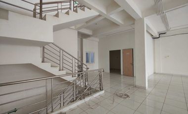Murah Ruko 2 gandeng plong, ex kantor,  rolling door, partisi lengkap