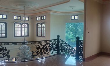 Dijual rumah mewah 856/912 di Demang Pinggir jalan aspal Palembang