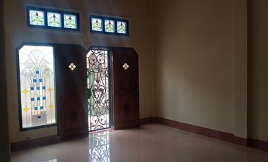 Dijual rumah mewah 856/912 di Demang Pinggir jalan aspal Palembang