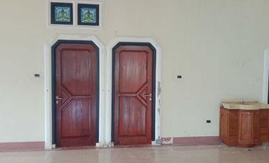 Dijual rumah mewah 856/912 di Demang Pinggir jalan aspal Palembang
