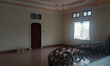 Dijual rumah mewah 856/912 di Demang Pinggir jalan aspal Palembang