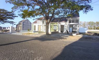 Rumah bebas banjir tanah luas di menganti free biaya biaya