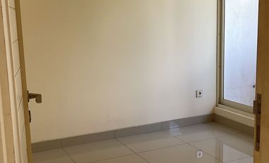 DISEWA Rumah Golf Lake Residence