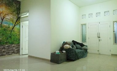 Disewakan Rumah bagus kokoh siap huni kawasan Pejaten barat Jaksel