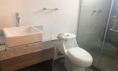 Venta de casa en Metepec, casa de tres niveles ubicada en eel Residencial Villas del Bicentenario