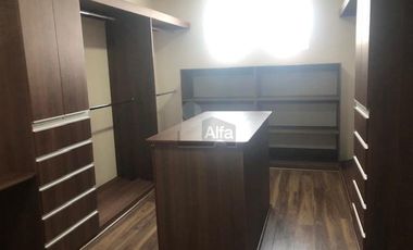 Venta de casa en Metepec, casa de tres niveles ubicada en eel Residencial Villas del Bicentenario
