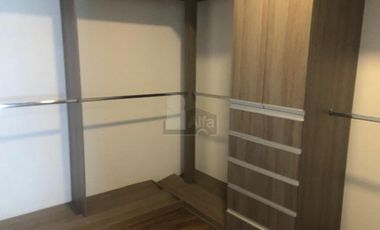 Venta de casa en Metepec, casa de tres niveles ubicada en eel Residencial Villas del Bicentenario