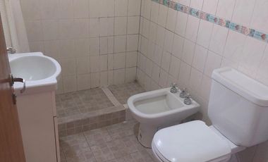 CASA 3 AMB EN BARRIO CERRADO C/ PISCINA Y PARQUE