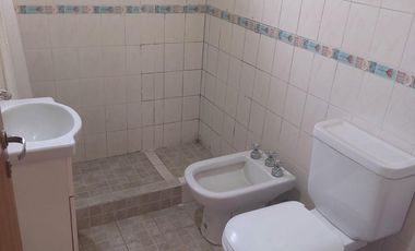 CASA 3 AMB EN BARRIO CERRADO C/ PISCINA Y PARQUE