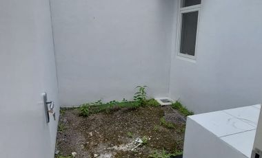 Dijual rumah posisi hook depan masjid, ditembalang semarang