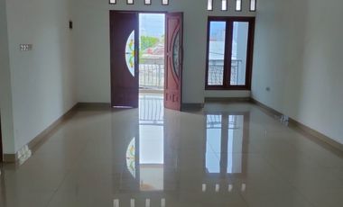 Disewakan Rumah Tanjung Priuk 2,5 lantai