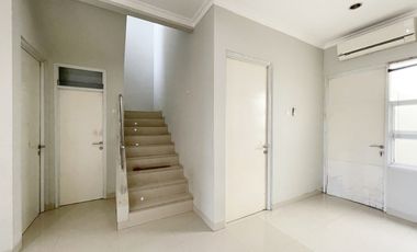 Disewakan Rumah dalam Cluster di Jatisampurna