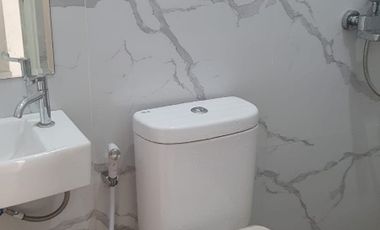 Rumah  Elagant 2 Lantai SHM Lokasi Cibeurem Bandung