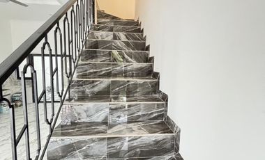 Rumah Baru Type American  classic Siap Huni