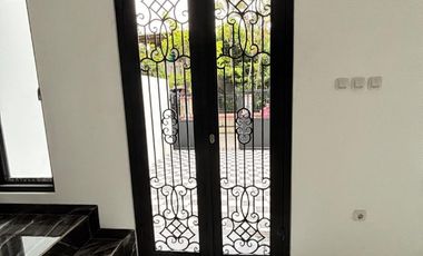 Rumah Baru Type American  classic Siap Huni