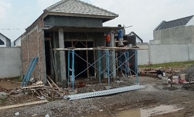 RUMAH CLUSTER SOLO BARU DEKAT RS DR OEN