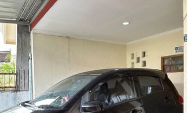 Disewakan Rumah Jalan Madrasah Cipinang Cempedak Jakarta Timur