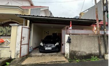 Disewakan Rumah Jalan Madrasah Cipinang Cempedak Jakarta Timur