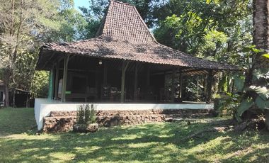 Jual villa klasik joglo lawasan di kawasan wisata kaliurang sleman