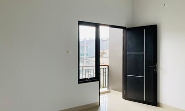 Rumah Siap Huni Ujung Aspal Jatiwarna, Dekat Tol, Free Biaya2