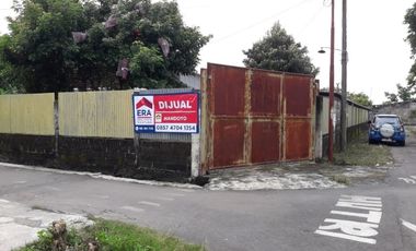 Jual cepat gudang + tanah siap usaha lokasi strategis