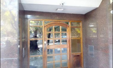 ALQUILER OFRECIDO SEMIPISO 2 AMBIENTES