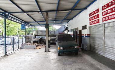 Rumah Ex Bengkel Posisi Huk Cocok Untuk Usaha di Cempaka Putih