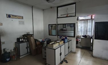 Rumah Ex Bengkel Posisi Huk Cocok Untuk Usaha di Cempaka Putih