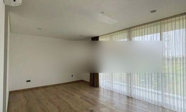 Disewa Rumah Mewah Semi Furnish Mozart Golf Island 12x30 4 Kamar