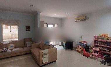 Disewa Murah Rumah Pik1 4 Kamar Tidur 8x20 Full Furnish Bagus