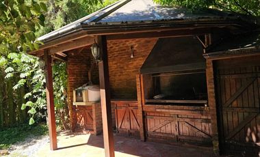 Hermosa casa en Glew, barrio los Aromos